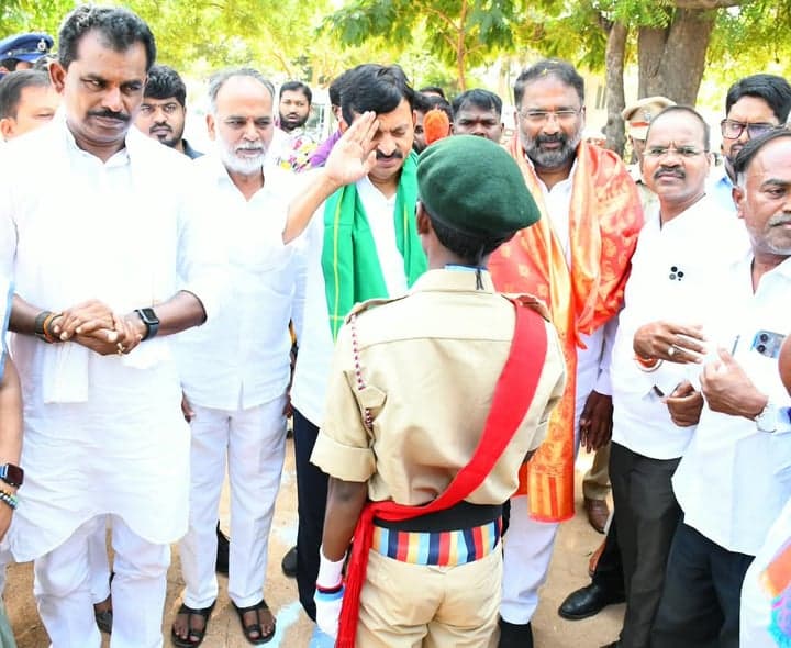 చిట్యాలలో గురుకుల భవనానికి శంకుస్థాపన - gallery image 2