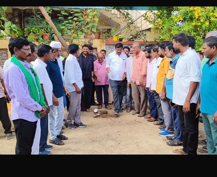 మార్కాపురంలో సమస్యలు తెలుసుకున్న ఎమ్మెల్యే - Udayam