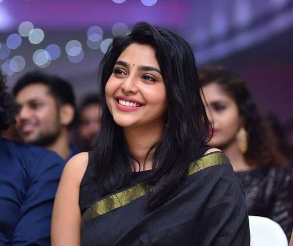 సోషల్ మీడియాకు దూరంగా ఐశ్వర్య లక్ష్మి - Udayam Digital