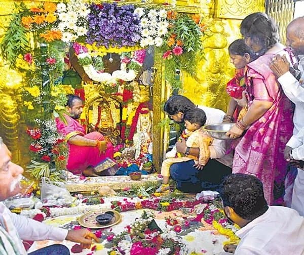 తెలంగాణలో ఆషాఢ బోనాల సందడి - Udayam Digital