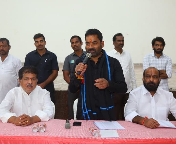 పట్టభద్రుల ఎమ్మెల్సీ ఓటరు నమోదును వేగవంతం చేయాలి - gallery image 2