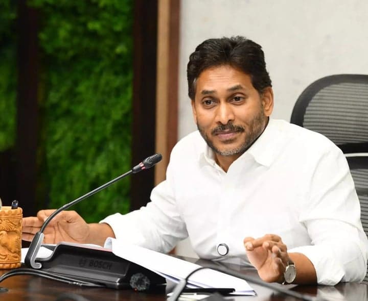 బీసీ రిజర్వేషన్లపై జగన్ మండిపాటు - Udayam