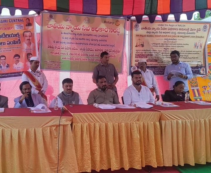 రామోజీ నాయక్ తండాలో సేవా కార్యక్రమాలు - Udayam