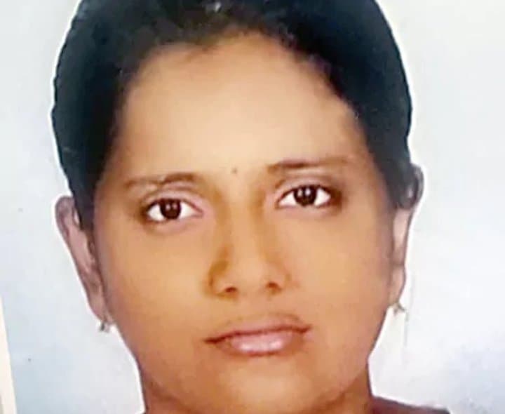 అవమానంతో విద్యార్థిని బలి - Udayam Digital