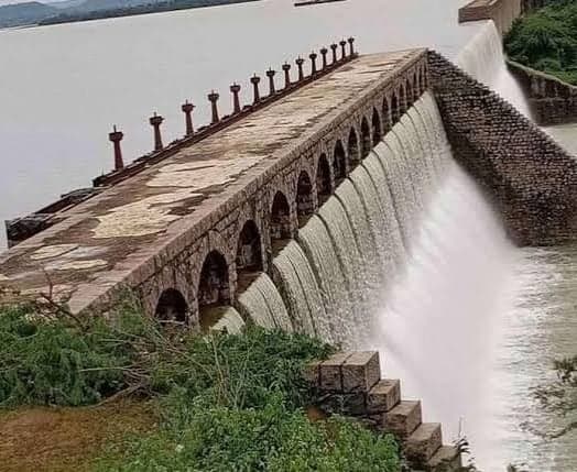 పోచారం ప్రాజెక్టులో 1.287 టీఎంసీల నీరు - Udayam