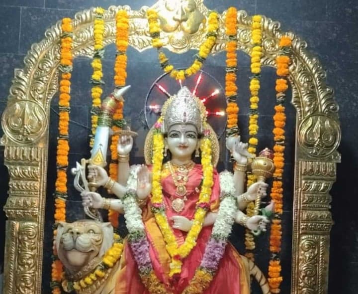 శ్రీ చండీ దేవి అవతారంలో అమ్మవారి దర్శనం - Udayam