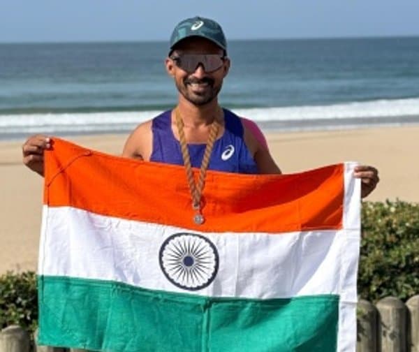 పుణే అథ్లెట్ యోగేష్ సనప్ అరుదైన రికార్డు