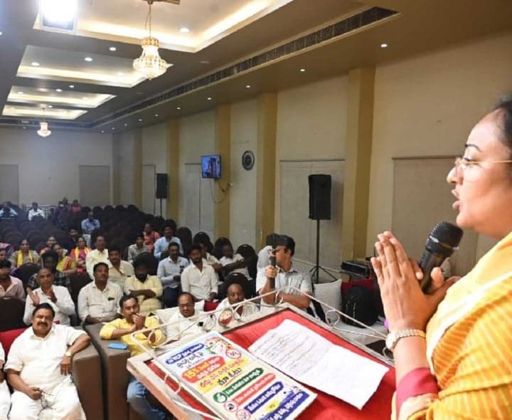 గుంటూరు కోసం అంకితభావంతో పనిచేస్తా లక్ష్మీ అపర్ణ - Udayam