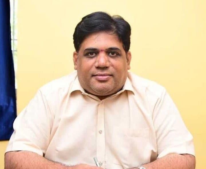 28 మంది BLOలకు షోకాజ్ నోటీసులు - Udayam