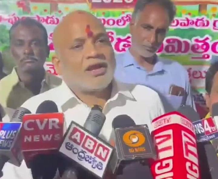 బాపులపాడులో రూ.4.45 కోట్ల రహదారి పనులు - Udayam