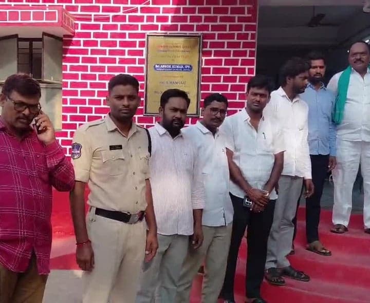 బీఆర్ఎస్ నాయకుల ముందస్తు అరెస్టు - Udayam