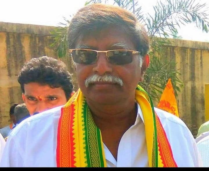 తణుకు మాజీ సర్పంచ్ మృతి - Udayam