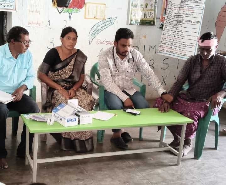 పట్పడి తండాలో ఉచిత వైద్య శిబిరం - Udayam
