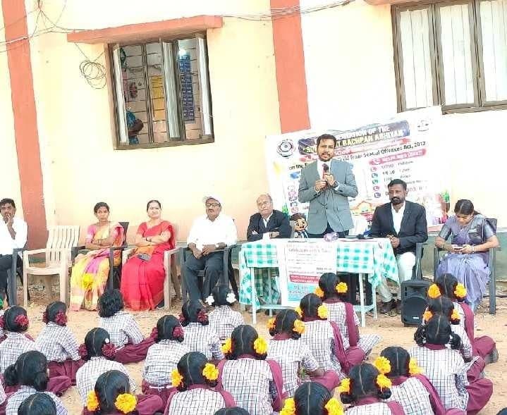 చట్టాలపై అవగాహనతో బాల్యానికి రక్షణ: జడ్జి - Udayam