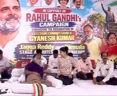రాహుల్ గాంధీకి మద్దతుగా జగ్గారెడ్డి దీక్ష - Udayam