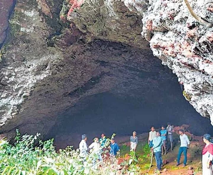 అల్లూరి గుహలకు మైనింగ్ ముప్పు - Udayam