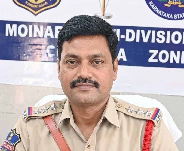అక్రమ ఇసుక రవాణాపై కేసులు: షాబాద్ సీఐ - Udayam