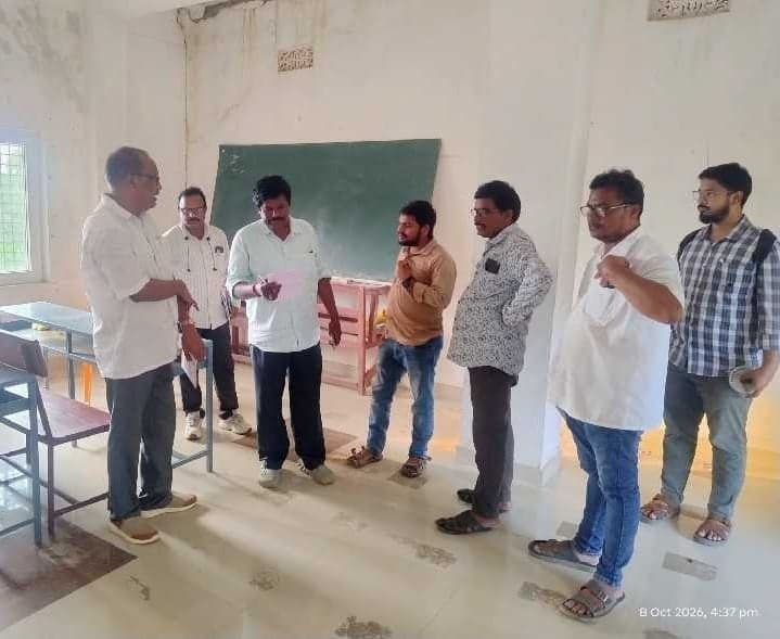 నరసన్నపేటలో ఎన్నికల ఏర్పాట్ల పరిశీలన - Udayam