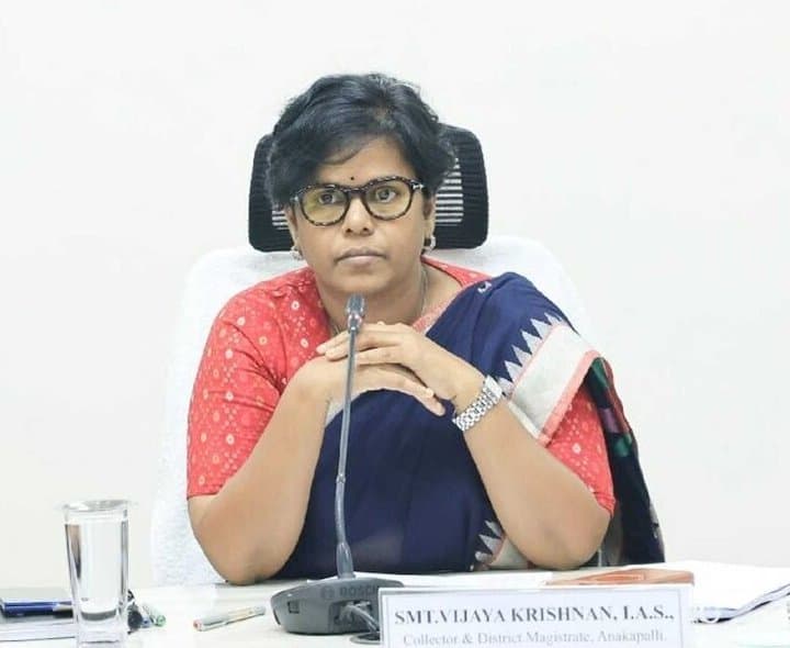 నీటి సరఫరా పనుల అడ్డంకులు 14 రోజుల్లో పరిష్కరించాలి: కలెక్టర్