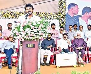 గోదావరిలా ఉంది మీ అభిమానం - Udayam