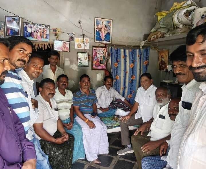 జీపీ సిబ్బందిని పరామర్శించిన మాజీ మంత్రి - Udayam