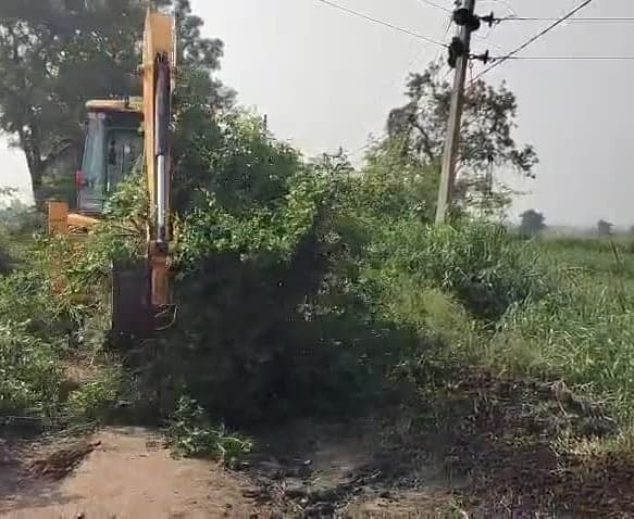 బతుకమ్మ కుంట రహదారి పనులు ప్రారంభం - Udayam