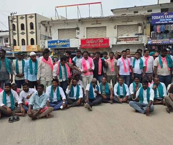 యూరియా యాప్ రద్దుకు బీఆర్ఎస్ డిమాండ్! - Udayam Digital