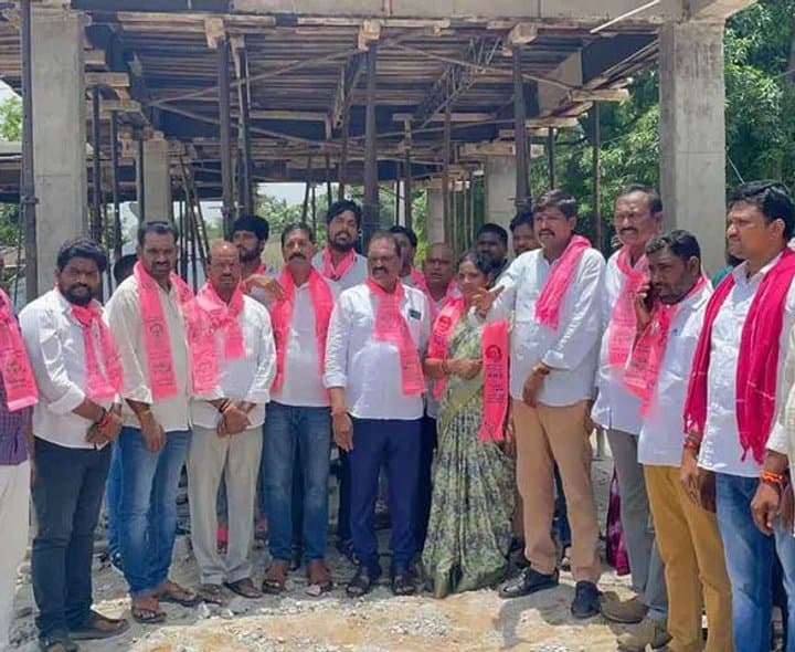 గోదావరిఖని కూల్చివేతలపై ఆగ్రహం - Udayam Digital