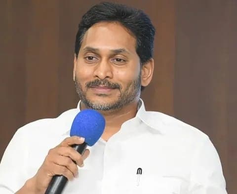మున్సిపల్ ఎన్నికలపై జగన్ అత్యవసర భేటీ - Udayam
