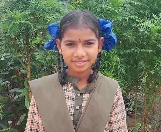 రాష్ట్ర స్థాయి చిత్రలేఖనం పోటీలకు గిరిజన విద్యార్థిని - Udayam