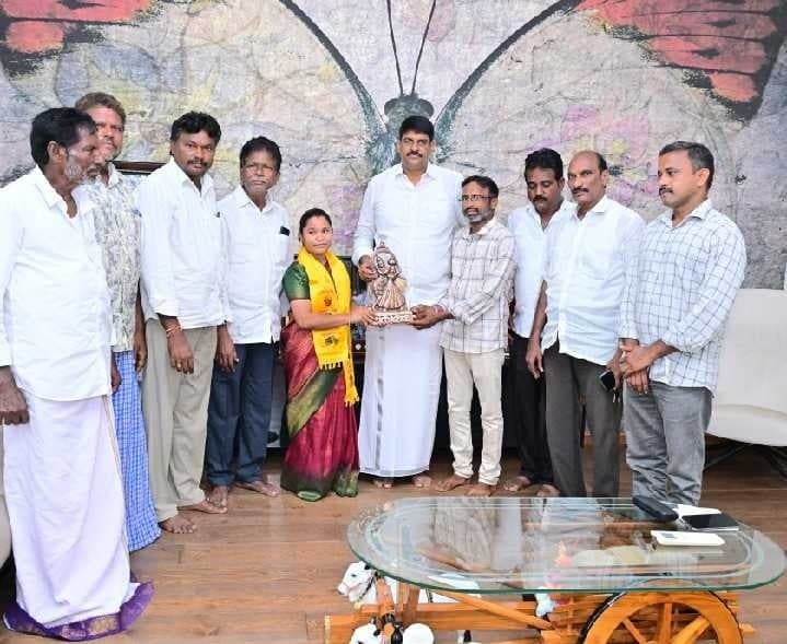 వెదుళ్లపల్లి కూటమి అభ్యర్థిగా శాంతి - Udayam