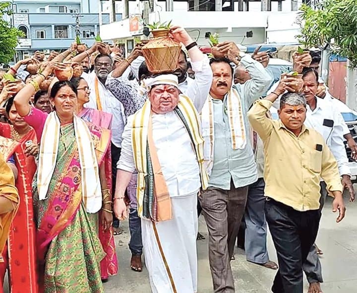 హుస్నాబాద్లో వరుణ యాగం - Udayam Digital