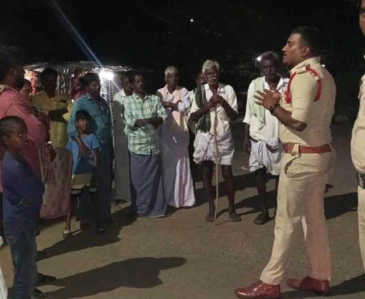 కోనేటమ్మపల్లెలో ఎస్సై పర్యటన.. హెచ్చరిక - Udayam