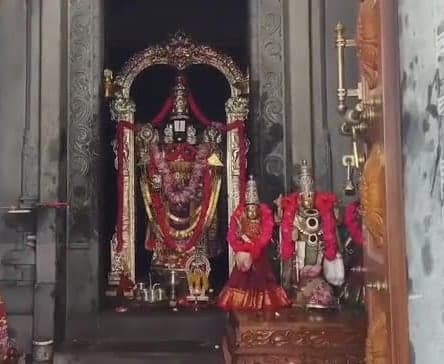 భూపాలపల్లిలో మహా చండీ హోమం ప్రారంభం - Udayam