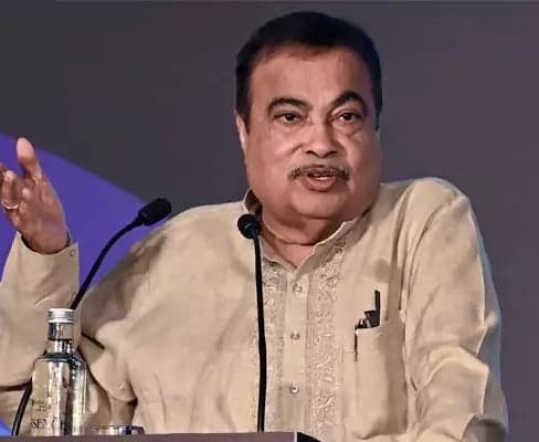 ముంబయి ట్రాఫిక్పై గడ్కరీ అసంతృప్తి - Udayam
