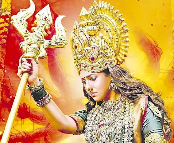 దీపావళి బరిలో నయనతార 'మహాశక్తి' - Udayam