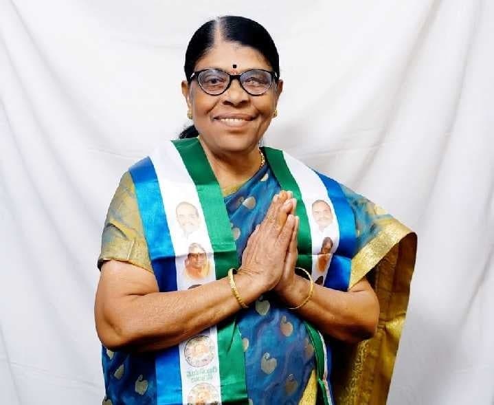 వైసీపీ గుంతకల్లు ఛైర్మన్ అభ్యర్థిగా వెంకటలక్ష్మి - Udayam