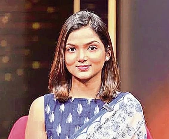 యువ నటి ప్రియవదన ఆత్మహత్య.. సినీ వర్గాల్లో విషాదం - Udayam