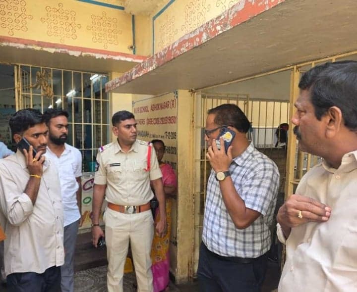 కడపలో నామినేషన్ల ఏర్పాట్ల పరిశీలన - Udayam