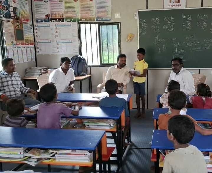 మామిడిగూడెం కంటైనర్ స్కూల్ పరిశీలన - Udayam