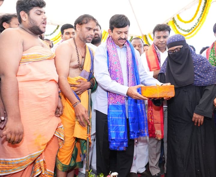 ఇందిరమ్మ టవర్స్ ఏడాదిలోగా పూర్తి చేస్తాం: పొంగులేటి - gallery image 3