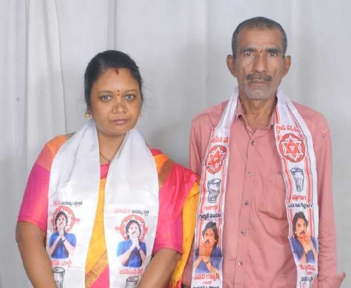 భార్యకు MPTC పదవి.. భర్తకు డైరెక్టర్ పోస్టు - Udayam