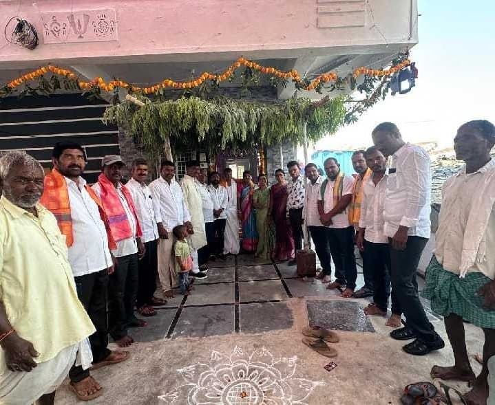 ఇందిరమ్మ ఇంట్లో గృహప్రవేశం - Udayam