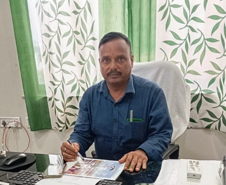 రైతులకు భూసార పరిరక్షణపై అవగాహన - Udayam