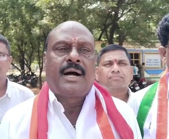 వనపర్తి సభకు ఆర్టీసీ కార్మికుల తరలింపు - Udayam