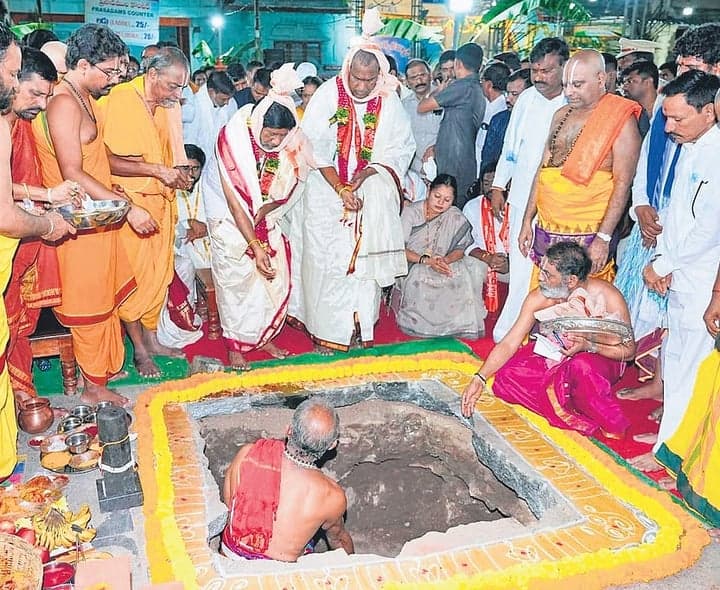 ప్రాచీన ఆలయాల పరిరక్షణకు కాంగ్రెస్ కట్టుబడి ఉంది: భట్టి - Udayam