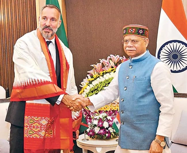 తెలంగాణతో అనుబంధాన్ని బలోపేతం చేయాలి - Udayam