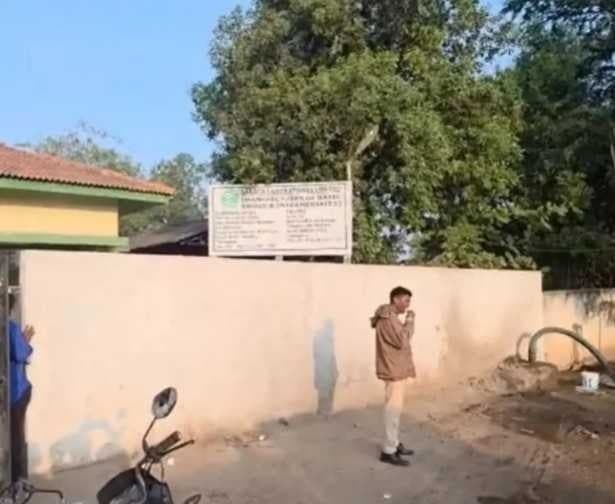 సరాక ల్యాబొరేటరీస్ యాజమాన్యంపై చర్యలకు ఫిర్యాదు - Udayam
