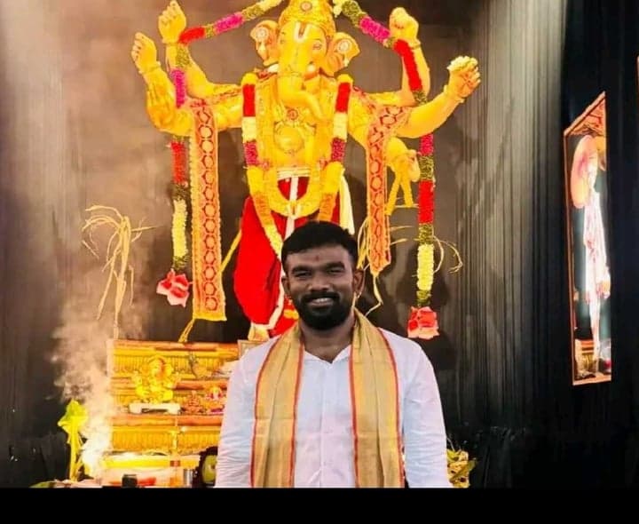 గణనాథుడికి పూజలు చేసిన పరిటాల - Udayam