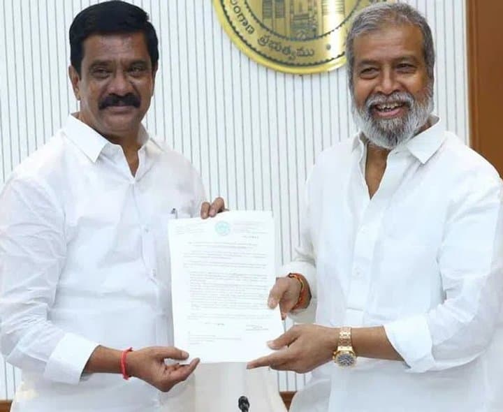 ఆరోగ్య అభివృద్ధిపై మంత్రి దృష్టికి ఎమ్మెల్యే ప్రతిపాదనలు - Udayam Digital